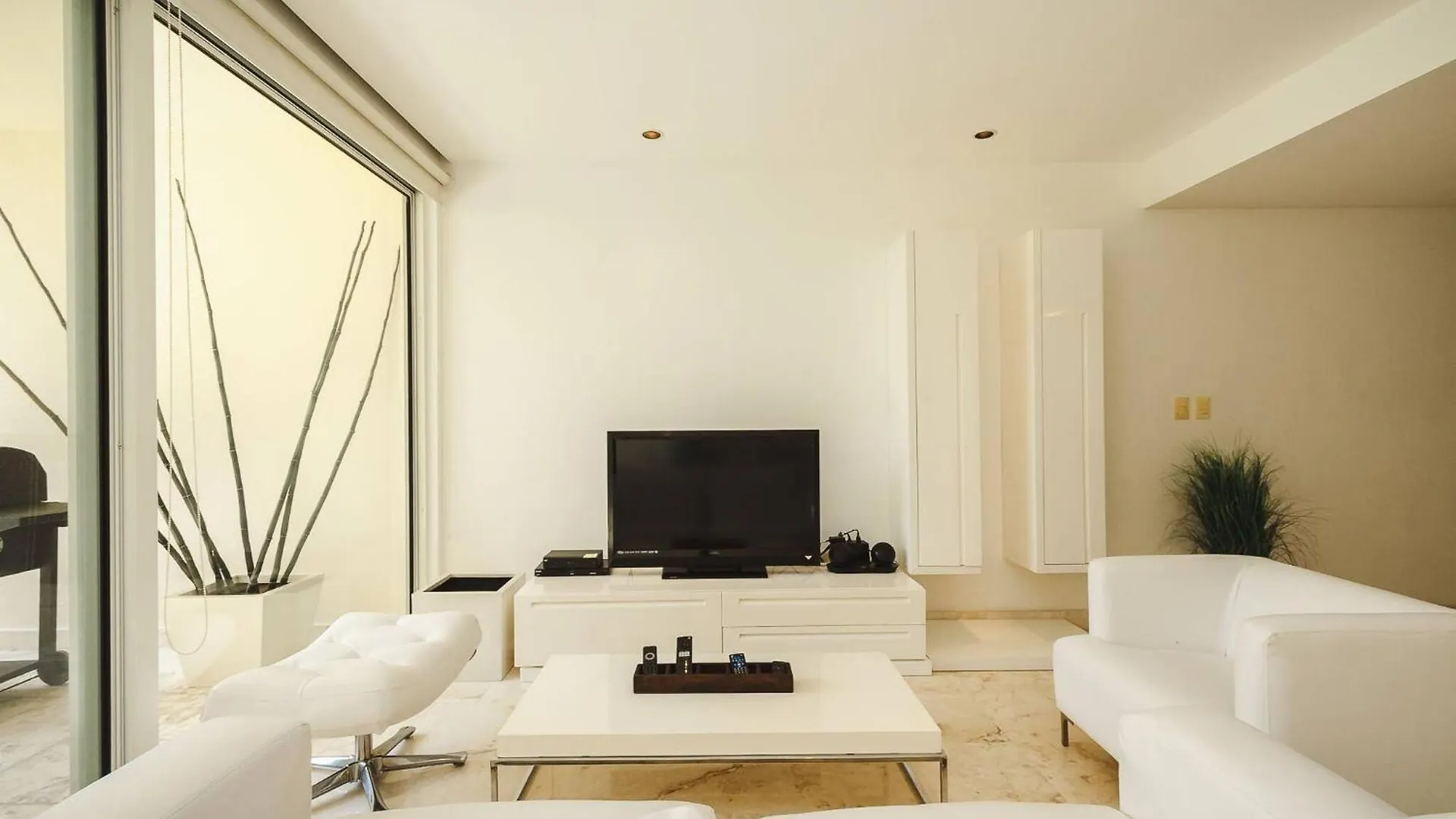 Luxury Complex - Infinity Pool And Private Beach Club - At The Elements Condos 108 Πλάγια Ντελ Κάρμεν 0*,